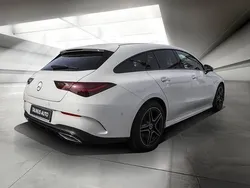 Weiß Gebraucht 2023 Mercedes CLA250 Shooting Brake Kombi | 40.940 € (Fairer Preis)