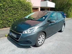 Braun Gebraucht 2016 Peugeot 208 Active Kleinwagen | 6.200 € (Fairer Preis)