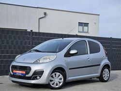 Silber Gebraucht 2012 Peugeot 107 Active Kleinwagen | 2.950 € (Fairer Preis)