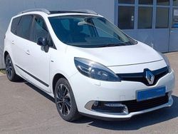 Weiß Gebraucht 2015 Renault Scénic III Bose Edition Van / Kleinbus | 8.490 € (Fairer Preis)