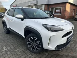 Schneeweiß Neu 2025 Toyota Yaris Cross SUV | 29.290 € (Fairer Preis)