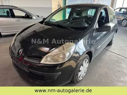Schwarz Gebraucht 2007 Renault Clio III Extreme Kleinwagen | 1.990 €