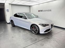 Grau Gebraucht 2023 Alfa Romeo Giulia Competizione Limousine | 36.220 € (Fairer Preis)