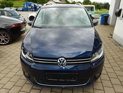 Blau Gebraucht 2013 VW Touran Life Van / Kleinbus | 10.800 € (Fairer Preis)