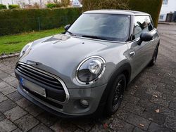 Grau Gebraucht 2018 Mini ONE Kleinwagen | 11.990 € (Fairer Preis)