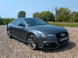 Grau Gebraucht 2016 Audi A5 S-Line Coupé | 19.300 €