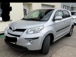 Silber Gebraucht 2009 Toyota Urban Cruiser SUV | 5.100 € (Fairer Preis)