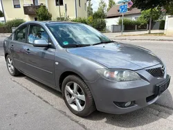 Blau Gebraucht 2004 Mazda 3 Exclusive Limousine | 2.950 € (Guter Preis)