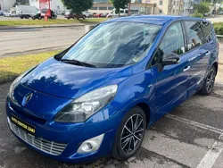 Blau Gebraucht 2011 Renault Scénic III Bose Edition Van / Kleinbus | 4.950 € (Fairer Preis)