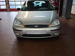 Silber Gebraucht 2003 Ford Focus Kleinwagen | 1.300 € (Guter Preis)