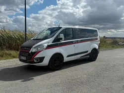 Weiß Gebraucht 2015 Ford Tourneo Custom Van / Kleinbus | 18.000 €
