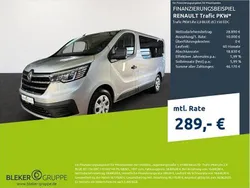 Grau Gebraucht 2023 Renault Trafic Life Van | 38.480 € (Etwas zu teuer)