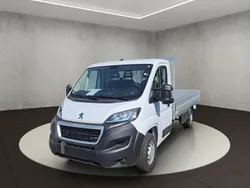 Eisweiss Gebraucht 2023 Peugeot Boxer Van | 26.990 €