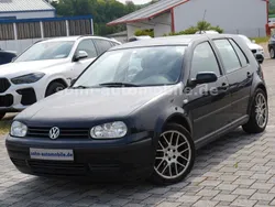 Schwarz Gebraucht 2002 VW Golf IV Limousine | 800 € (Superpreis)