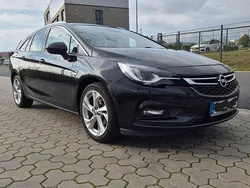 Schwarz Gebraucht 2016 Opel Astra Innovation Kombi | 5.000 € (Superpreis)