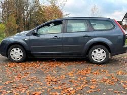 Grau Gebraucht 2007 Ford Focus Kombi | 1.200 € (Guter Preis)