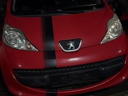 Rot Gebraucht 2006 Peugeot 107 Kleinwagen | 2.850 € (Etwas zu teuer)