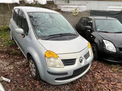 Grau Gebraucht 2005 Renault Modus Van / Kleinbus | 950 € (Guter Preis)