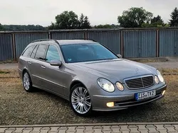 Silber Gebraucht 2004 Mercedes E320 Kombi | 6.500 €