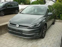 Grau Gebraucht 2018 VW Golf VII Comfortline Limousine | 13.990 € (Guter Preis)