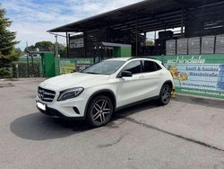 Weiß Gebraucht 2016 Mercedes GLA200 SUV | 18.000 € (Fairer Preis)