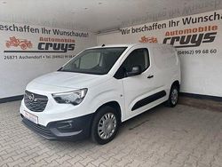 Weiß Gebraucht 2020 Opel Combo Selection Van / Kleinbus | 10.900 € (Fairer Preis)