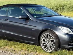Grau Gebraucht 2011 Mercedes E200 Elegance Cabrio | 12.850 € (Guter Preis)