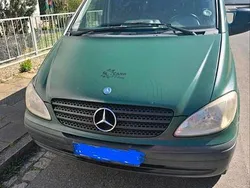Grün Gebraucht 2006 Mercedes Vito Van / Kleinbus | 6.450 €