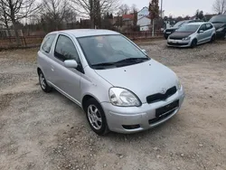 Silber Gebraucht 2005 Toyota Yaris Kleinwagen | 1.555 € (Fairer Preis)