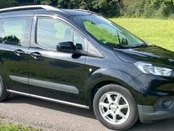 Schwarz Gebraucht 2019 Ford Transit Basis Kombi | 9.500 € (Fairer Preis)