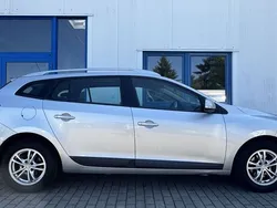 Grau Gebraucht 2010 Renault Mégane III Limousine | 1.999 € (Teuer)