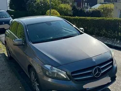 Grau Gebraucht 2015 Mercedes A180 Limousine | 12.500 € (Guter Preis)