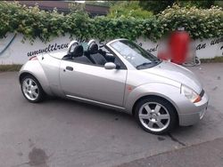 Silber Gebraucht 2003 Ford Focus Cabrio | 2.999 €