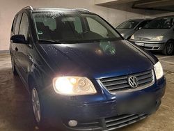 Blau Gebraucht 2006 VW Touran Van / Kleinbus | 1.900 € (Fairer Preis)