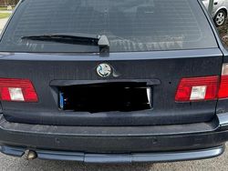 Blau Gebraucht 2002 BMW 530 Kombi | 3.200 € (Guter Preis)