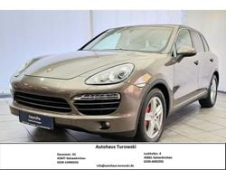 Umbra (metallic) Gebraucht 2014 Porsche Cayenne S E-Hybrid SUV | 34.970 € (Teuer)