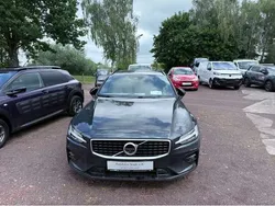 Savile grey / metallic Gebraucht 2019 Volvo V60 R-Design Kombi | 24.450 € (Etwas zu teuer)