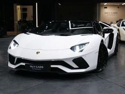 Weiß Gebraucht 2018 Lamborghini Aventador Cabrio | 369.980 €