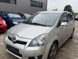 Silber Gebraucht 2009 Toyota Corolla Verso Executive Van / Kleinbus | 2.990 € (Guter Preis)