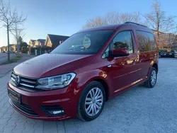 Rot Gebraucht 2016 VW Caddy Family Van / Kleinbus | 13.750 € (Fairer Preis)