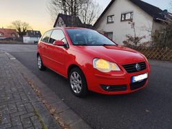 Rot Gebraucht 2005 VW Polo Limousine | 4.200 € (Etwas zu teuer)