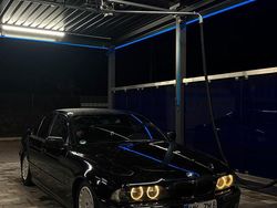 Schwarz Gebraucht 2002 BMW 520 M Sport Limousine | 3.999 € (Fairer Preis)