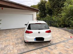 Weiß Gebraucht 2016 VW Golf VII Allstar Limousine | 8.990 € (Fairer Preis)