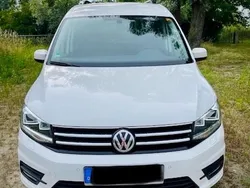 Weiß Gebraucht 2019 VW Caddy Comfortline Van / Kleinbus | 22.000 € (Teuer)