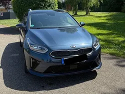 Blau Gebraucht 2021 Kia Ceed Sportswagon Platinum Kombi | 24.200 € (Fairer Preis)
