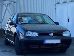Schwarz Gebraucht 2000 VW Golf IV Limousine | 1.100 € (Guter Preis)