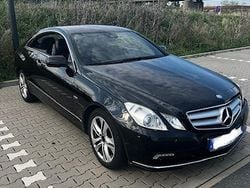 Schwarz Gebraucht 2009 Mercedes E250 Coupé | 8.200 € (Guter Preis)