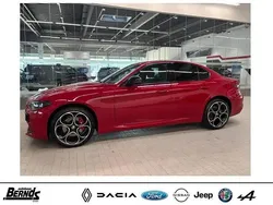 Rosso alfa Gebraucht 2023 Alfa Romeo Giulia Competizione Limousine | 38.890 € (Fairer Preis)