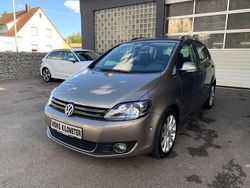 Braun Gebraucht 2010 VW Golf Plus Cross Highline Van / Kleinbus | 10.490 € (Teuer)
