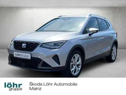 "urban" silber Gebraucht 2024 Seat Arona FR SUV | 22.880 € (Guter Preis)